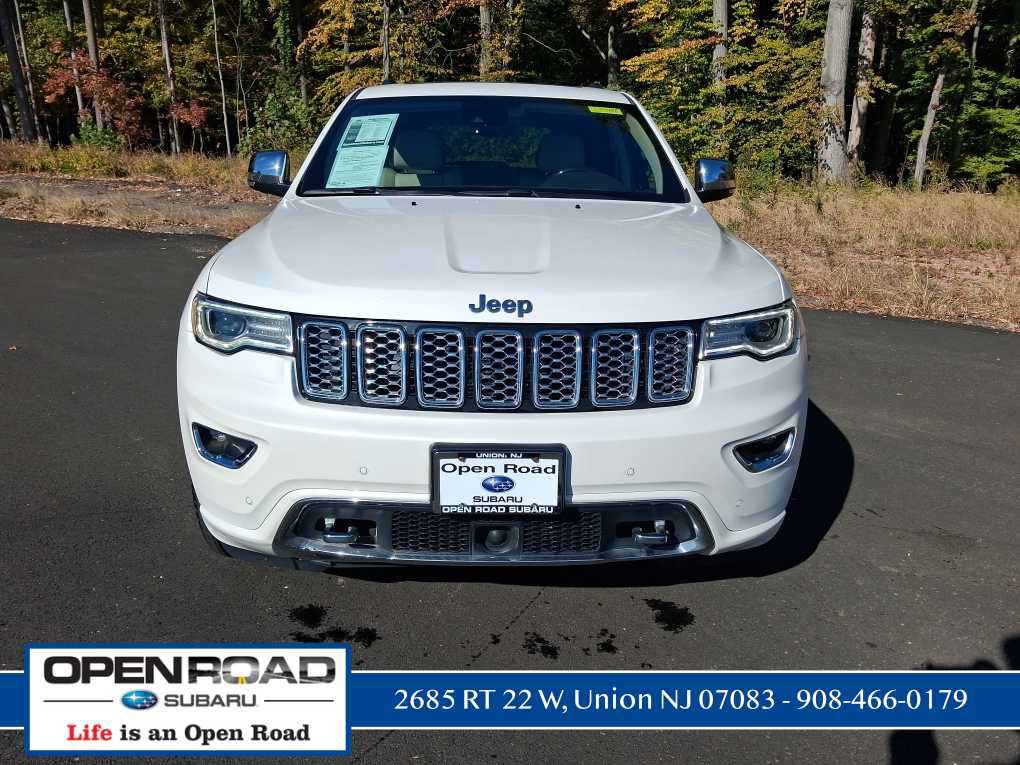 Used 2018 Jeep Grand Cherokee Overland AWD/4WD image 9