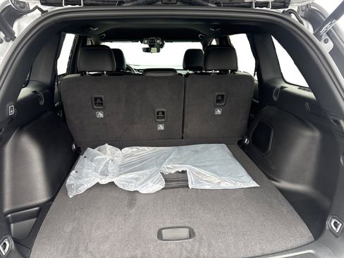 New 2026 Jeep Grand Cherokee Limited image 11