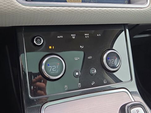 Used 2021 Land Rover Range Rover Evoque S image 28