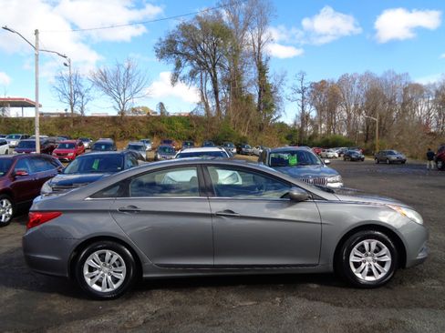 Used 2011 Hyundai Sonata GLS image 4