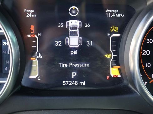 Used 2022 Jeep Gladiator Overland AWD/4WD image 40