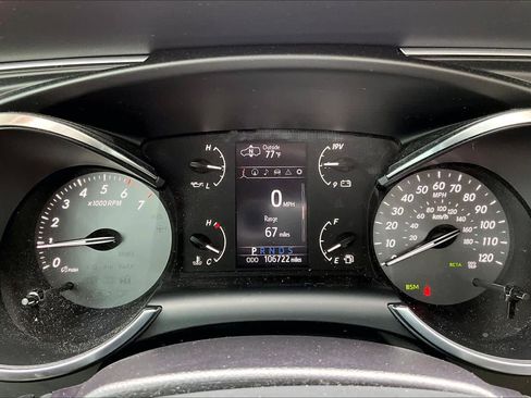 Used 2019 Toyota Sequoia Platinum image 26