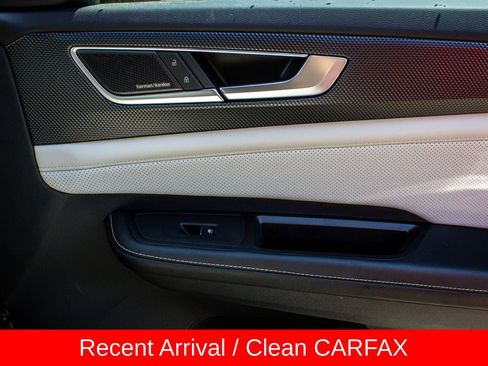 Used 2024 Volkswagen Atlas Cross Sport SEL Premium R-Line AWD/4WD image 24