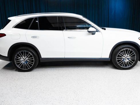 New 2026 Mercedes-Benz GLC 300 image 3