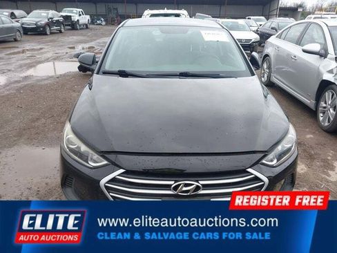 Used 2017 Hyundai Elantra SE w/ Cargo Package image 12