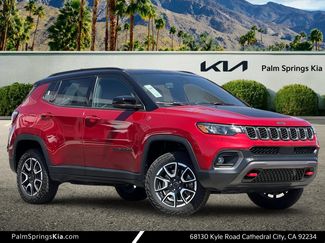 Used 2025 Jeep Compass Trailhawk AWD/4WD video 1