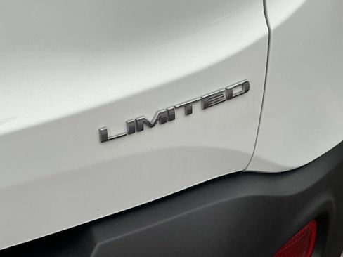 Used 2023 Jeep Renegade Limited w/ Sun/Sound Group image 10