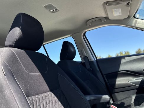 Certified 2021 Nissan Kicks S FWD image 19