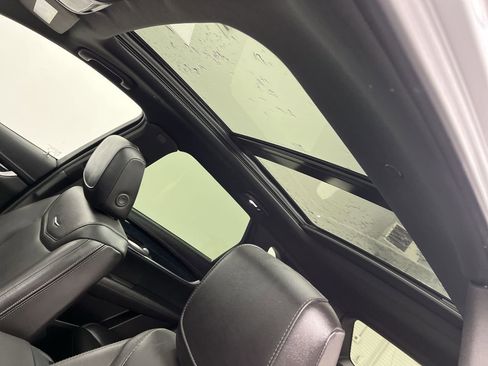 Certified 2025 Cadillac XT5 Premium Luxury image 7