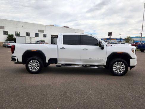 Used 2022 GMC Sierra 2500 Denali AWD/4WD image 2