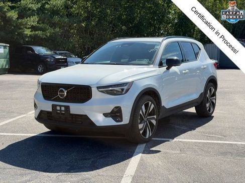 Certified 2023 Volvo XC40 B5 Ultimate w/ Protection Package Premier AWD/4WD image 1