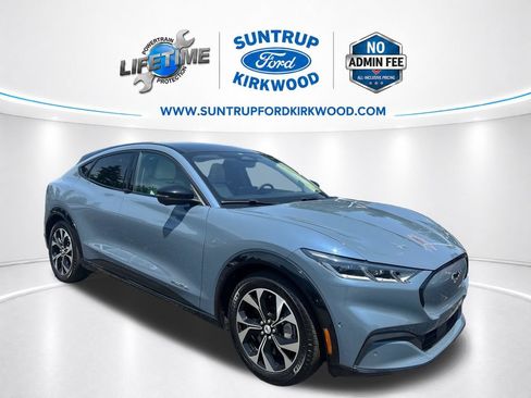 Used 2023 Ford Mustang Mach-E Premium AWD/4WD image 9