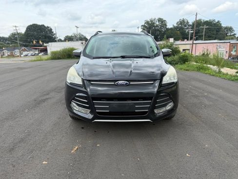 Used 2014 Ford Escape SE w/ SE Chrome Package FWD image 2