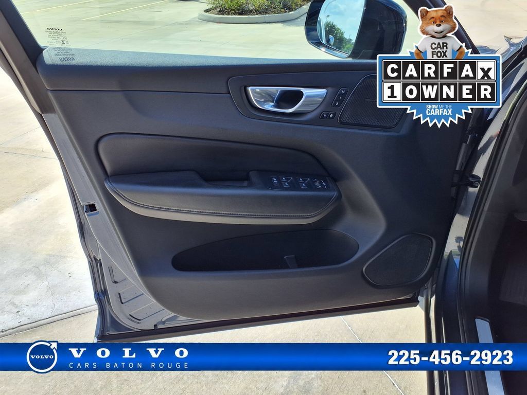 Certified 2023 Volvo XC60 B5 Plus w/ Climate Package AWD/4WD image 13
