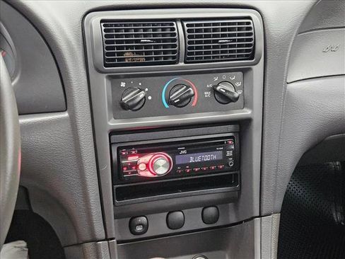 Used 2003 Ford Mustang Coupe RWD image 13