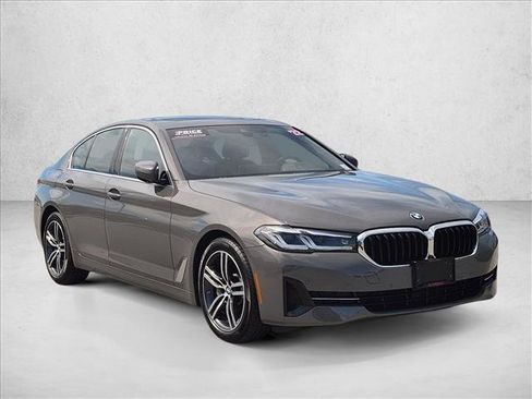 Used 2022 BMW 530i xDrive w/ Convenience Package AWD/4WD image 3