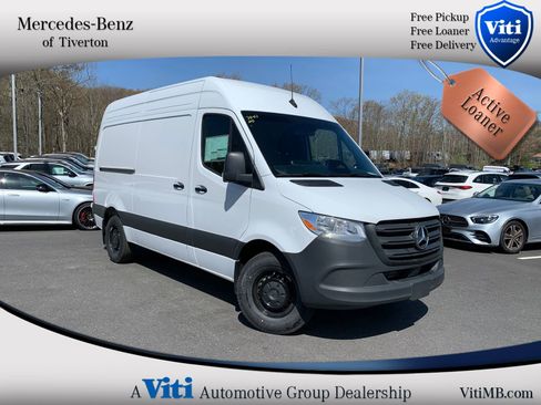 Used 2025 Mercedes-Benz Sprinter 2500 image 1