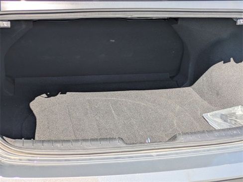 Used 2024 Hyundai Elantra SEL image 28