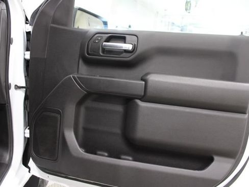 Used 2025 Chevrolet Silverado 1500 W/T w/ WT Value Package AWD/4WD image 19