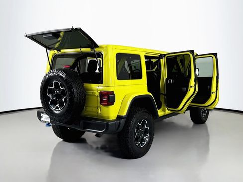 Used 2023 Jeep Wrangler Unlimited Rubicon 4xe w/ Cold Weather Group AWD/4WD image 29
