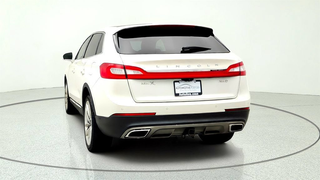 Used 2017 Lincoln MKX Reserve AWD/4WD image 6