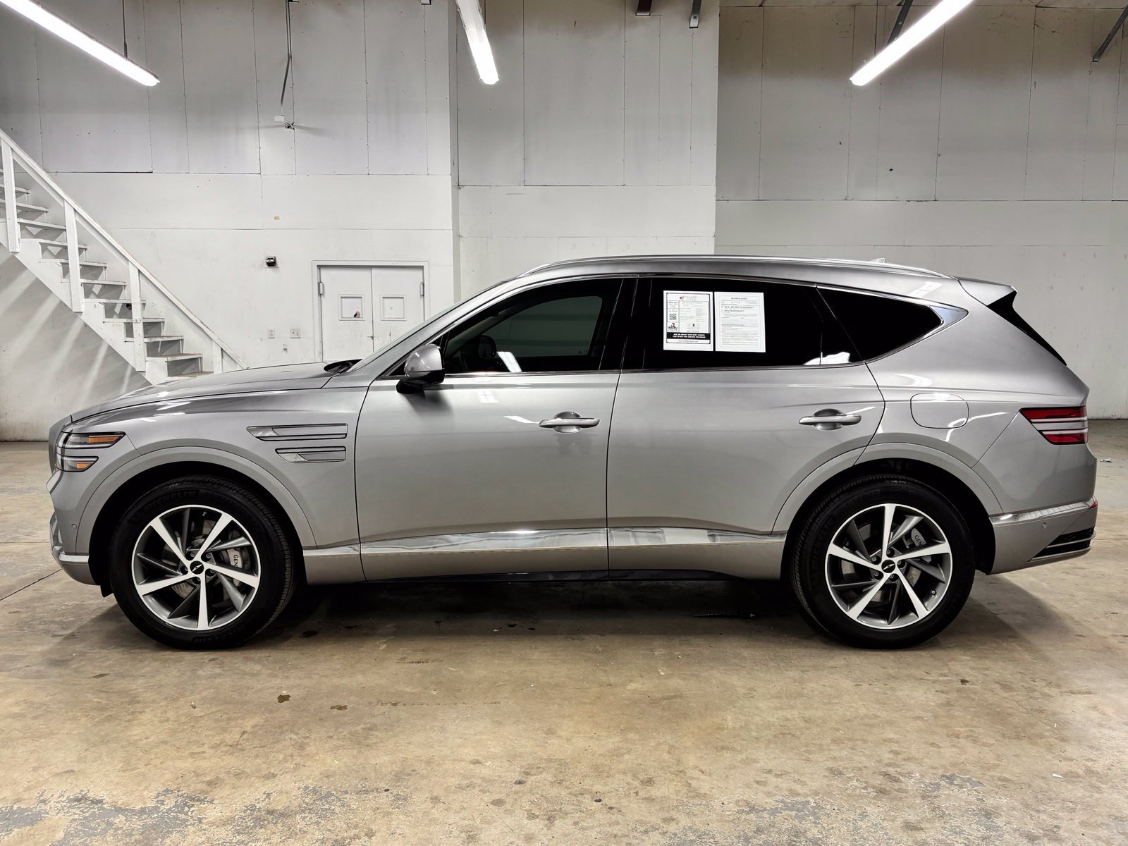 Used 2025 Genesis GV80 3.5T Advanced AWD/4WD image 4