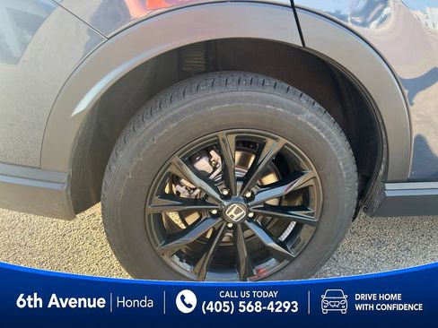 Used 2025 Honda CR-V Sport-L image 11