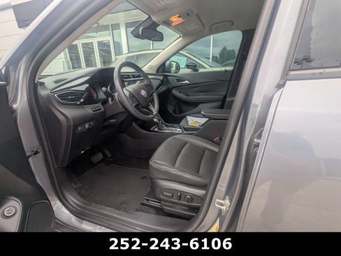 Used 2022 Buick Encore GX Essence w/ Advanced Technology Package FWD image 9