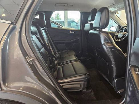 Used 2024 Ford Escape Platinum AWD/4WD image 27