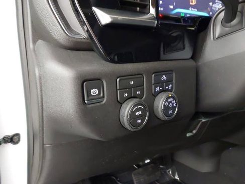 New 2026 Chevrolet Silverado 2500 LT w/ Convenience Package image 24