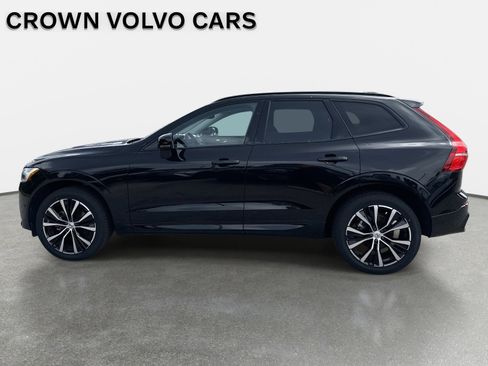 Certified 2025 Volvo XC60 B5 Plus image 7