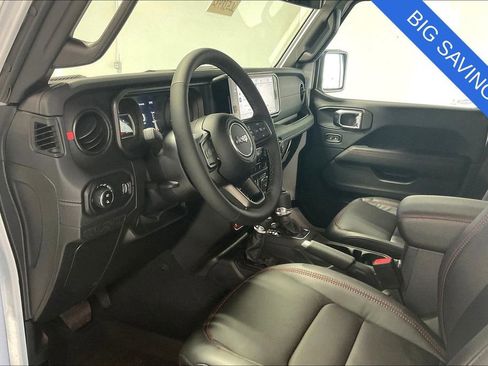 New 2025 Jeep Gladiator Rubicon image 9