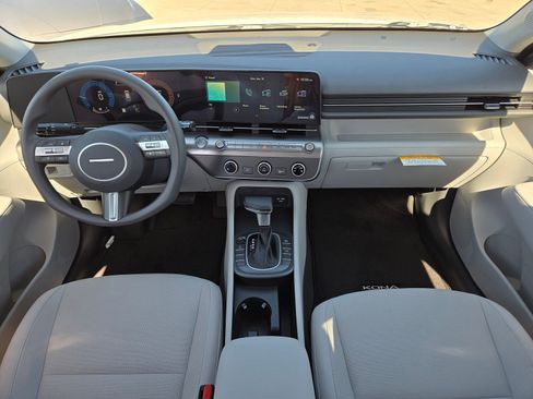 New 2026 Hyundai Kona SE image 11