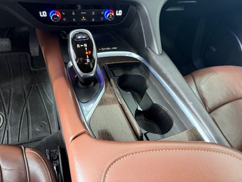 Used 2018 Buick Enclave Avenir w/ Avenir Technology Package FWD image 19