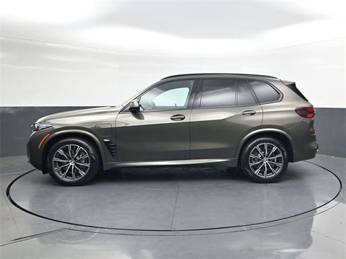 New 2026 BMW X5 xDrive50e w/ M Sport Package image 7