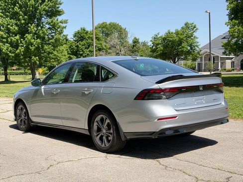 Used 2023 Honda Accord EX-L image 6