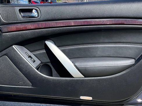 Used 2010 INFINITI G37 x w/ Premium Pkg image 20