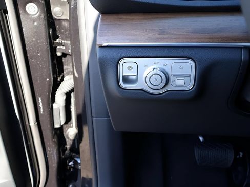 Certified 2026 Mercedes-Benz GLE 350 4MATIC image 37