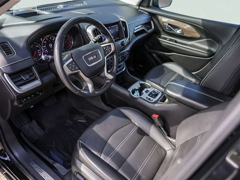 Used 2022 GMC Terrain Denali w/ Denali Premium Package AWD/4WD image 13