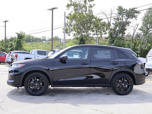 New 2027 Honda HR-V Sport image 4
