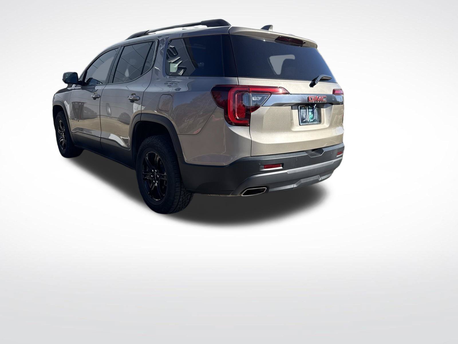 Used 2023 GMC Acadia AT4 w/ Technology Package AWD/4WD image 7