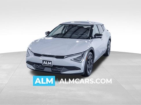 Used 2025 Kia EV6 Light w/ Light LR Technology Package RWD image 1