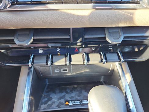 Certified 2024 GMC Canyon Denali image 18