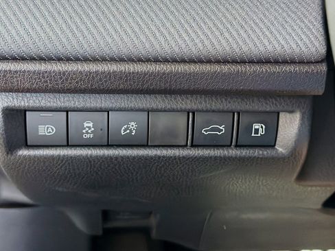 Used 2026 Toyota Camry SE FWD image 17