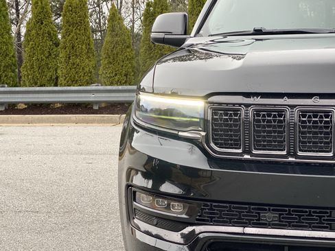 Used 2022 Jeep Grand Wagoneer Series II image 77