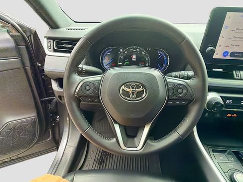 Used 2024 Toyota RAV4 XSE AWD/4WD image 38