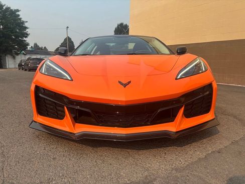 Used 2023 Chevrolet Corvette Z06 w/ Stealth Interior Trim Package RWD image 14