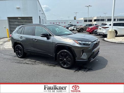 Used 2024 Toyota RAV4 XSE w/ Weather Package AWD/4WD image 3