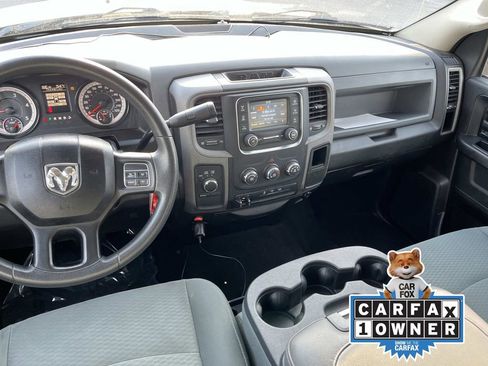 Used 2018 RAM 2500 Tradesman w/ Chrome Appearance Group image 13