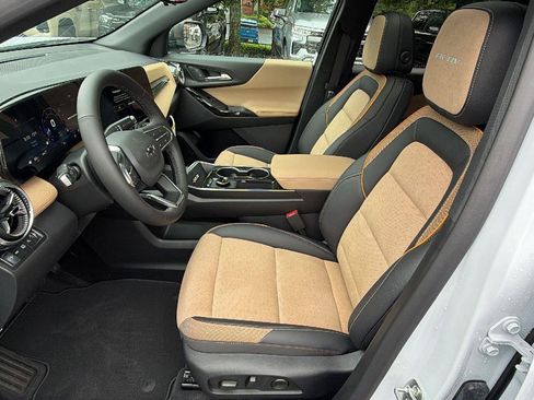 New 2026 Chevrolet Equinox ACTIV w/ Convenience Package III AWD/4WD image 13